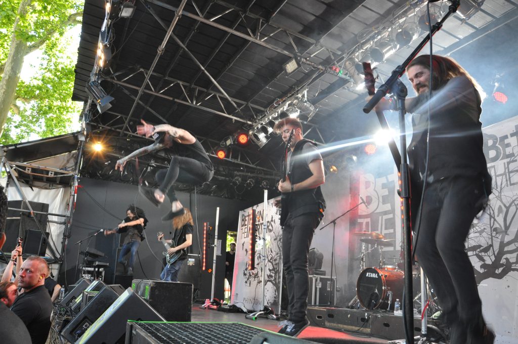 Skupina Betraying The Martyrs