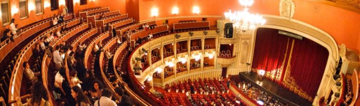 Divadlo v období prvej Slovenskej republiky (1939-1945): Kultúrna explózia a umelecký vzostup