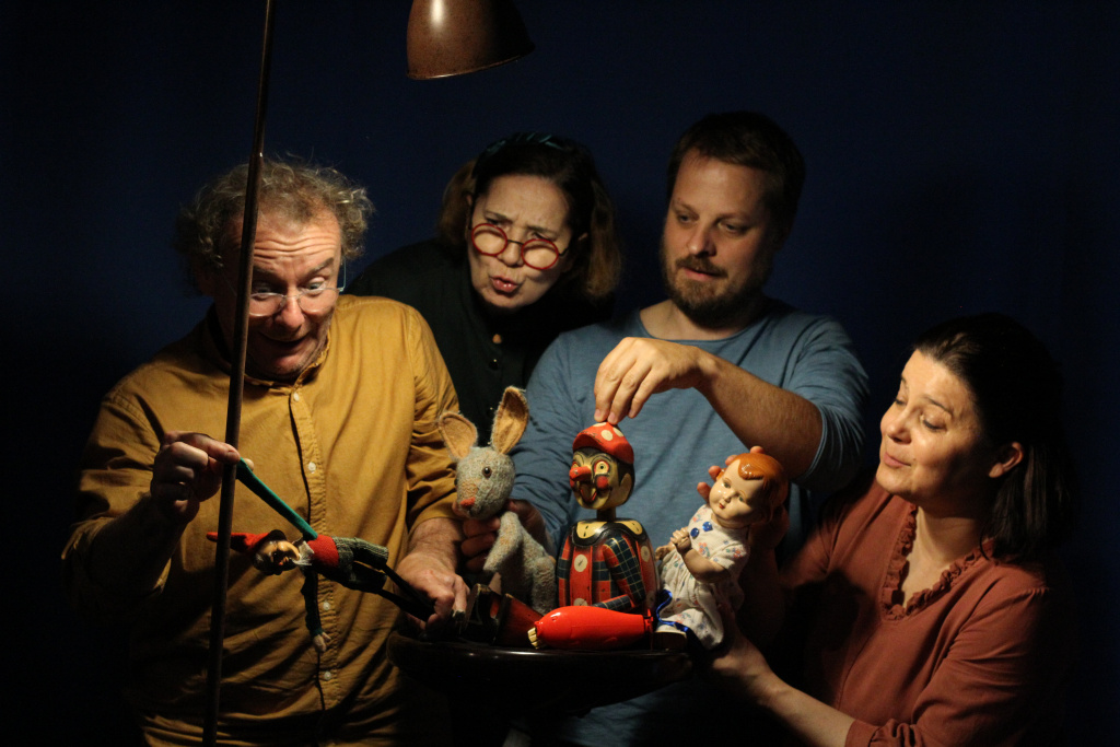 Interaktívne divadlo