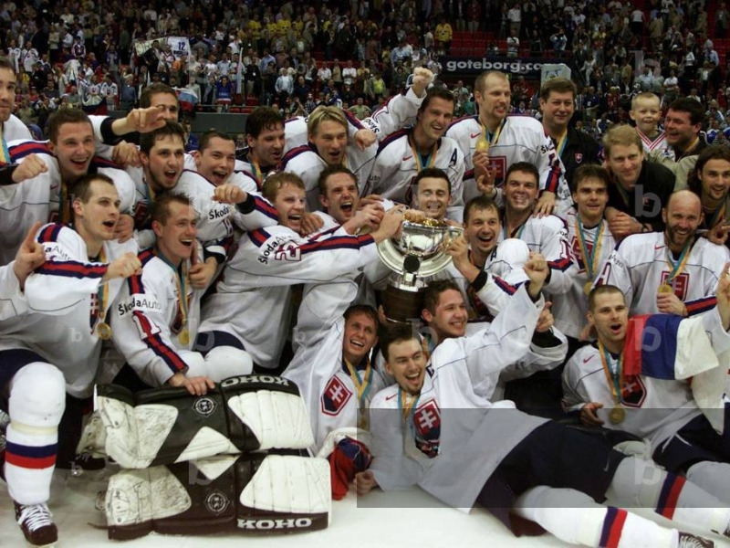 Zlatá medaila slovenských hokejistov na MS 2002